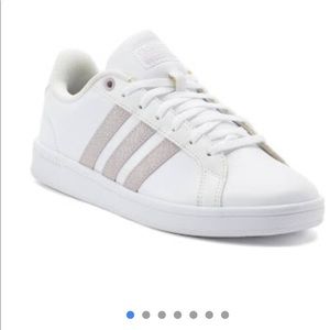 Adidas Advantage Sneaker *Brand New*